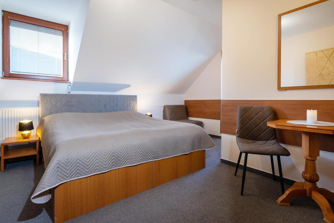 Vila Viktoria Rajecké Teplice Extérieur photo